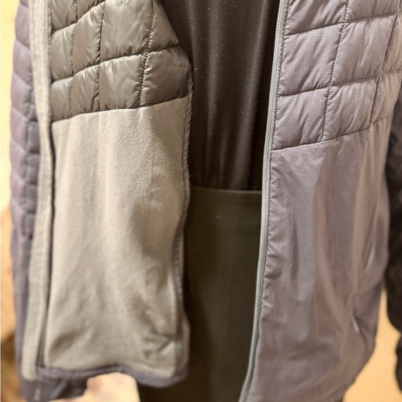 Marmot Gray Performance Jacket - Picture 4 of 6